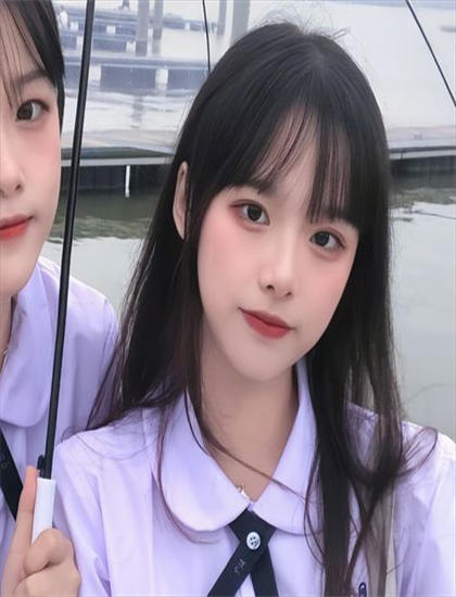 免费观看：《圣诞好莱坞》伏笔运用：前后呼应与细节铺垫